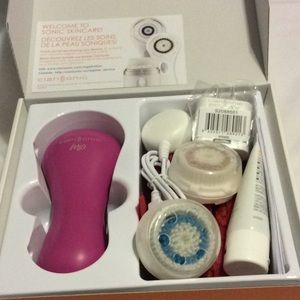 Clarisonic Mia1 w/Extra Brush Heads Magenta